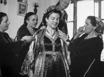 Ритуал одевания новобрачной