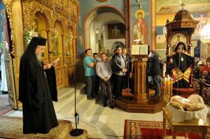 В храме начинается Великая Среда